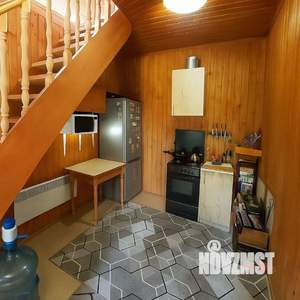 Дом 200м², 2-этажный, участок 15 сот.