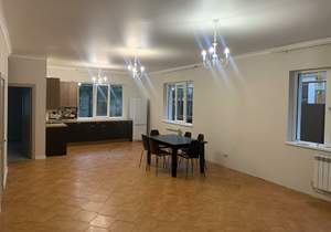 Дом 180м², 2-этажный, участок 3 сот.