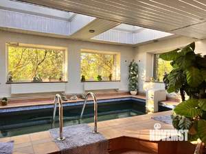 Дом 550м², 3-этажный, посуточно, 