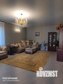 Коттедж 230м², 2-этажный, на длительный срок, 