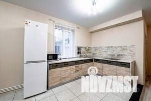 Дом 700м&sup2;, 3-этажный, посуточно, 