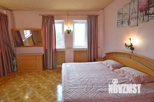 Дом 600м², 3-этажный, посуточно, 