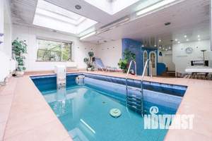 Дом 550м², 3-этажный, посуточно, 