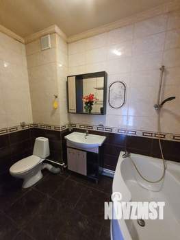 Коттедж 180м², 2-этажный, на длительный срок, 