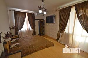 Дом 548м&sup2;, 3-этажный, посуточно, 