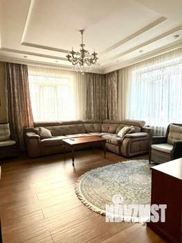 Дом 250м², 2-этажный, на длительный срок, 