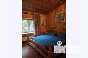 Дом 300м&sup2;, 2-этажный, посуточно, 