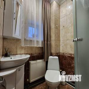 Коттедж 170м², 2-этажный, на длительный срок, 