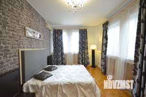 Дом 600м², 3-этажный, посуточно, 