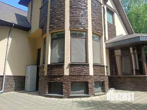 Коттедж 450м², 3-этажный, на длительный срок, 