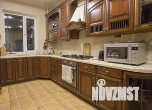 Дом 529м², 3-этажный, посуточно, 