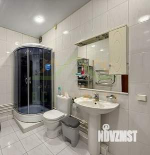 Дом 160м², 2-этажный, на длительный срок, 