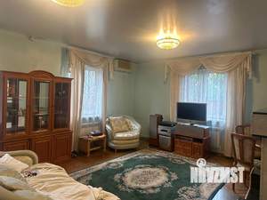 Коттедж 200м², 3-этажный, на длительный срок, 