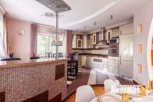 Дом 540м², 4-этажный, посуточно, 