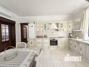 Дом 250м², 2-этажный, на длительный срок, 