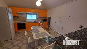 Дом 120м², 2-этажный, на длительный срок, 