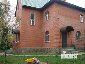 Коттедж 340м², 3-этажный, на длительный срок, 