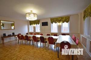 Дом 637м&sup2;, 3-этажный, посуточно, 