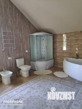 Коттедж 230м², 2-этажный, на длительный срок, 