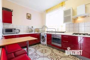 Дом 831м², 3-этажный, посуточно, 