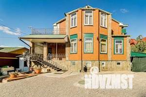 Дом 458м&sup2;, 3-этажный, посуточно, 