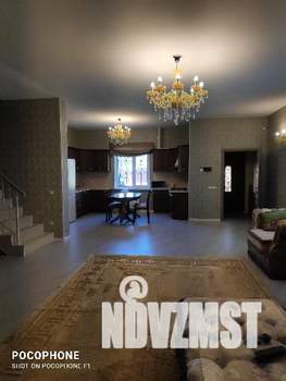 Коттедж 230м², 2-этажный, на длительный срок, 