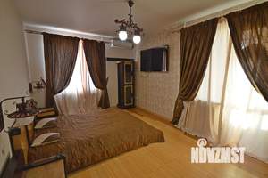 Дом 481м&sup2;, 3-этажный, посуточно, 