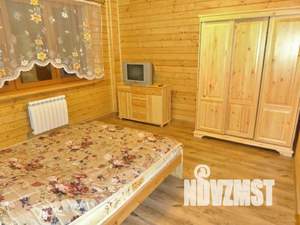 Дом 487м&sup2;, 3-этажный, посуточно, 