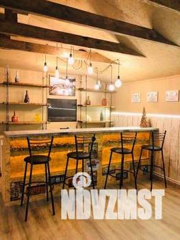 Дом 734м&sup2;, 3-этажный, посуточно, 