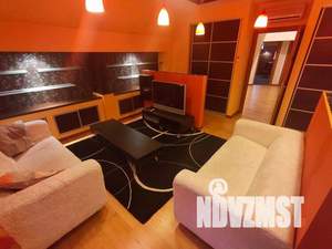 Дом 521м&sup2;, 3-этажный, посуточно, 