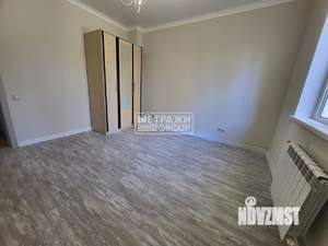 Дом 180м², 2-этажный, на длительный срок, 