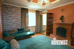 Дом 500м², 2-этажный, посуточно, 