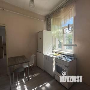 Дом 60м², 2-этажный, на длительный срок, 
