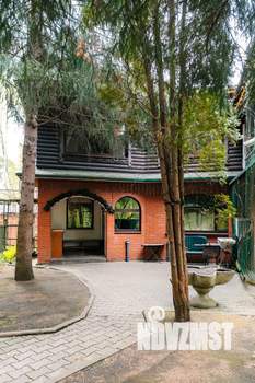 Дом 300м², 2-этажный, посуточно, 