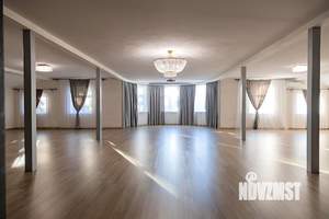 Дом 2400м², 5-этажный, посуточно, 