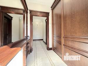 Дом 250м², 2-этажный, на длительный срок, 