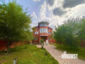 Дом 800м&sup2;, 3-этажный, посуточно, 