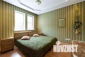 Дом 789м&sup2;, 3-этажный, посуточно, 