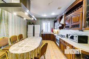 Дом 500м², 3-этажный, посуточно, 