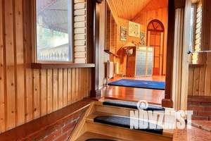 Дом 250м&sup2;, 2-этажный, посуточно, 