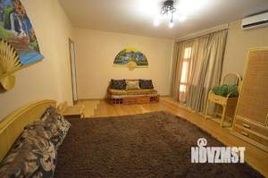 Дом 450м², 3-этажный, посуточно, 