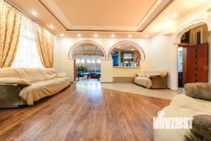 Дом 650м², 3-этажный, посуточно, 