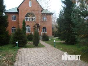 Коттедж 340м², 3-этажный, на длительный срок, 