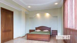 Дом 900м², 3-этажный, посуточно, 