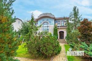 Коттедж 630м², 3-этажный, участок 10 сот.  
