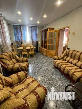 Дом 400м², 3-этажный, участок 18 сот.  