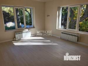 Дом 153м&sup2;, 2-этажный, участок 3 сот.  