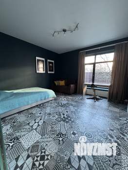 Дом 243м², 3-этажный, участок 8 сот.  