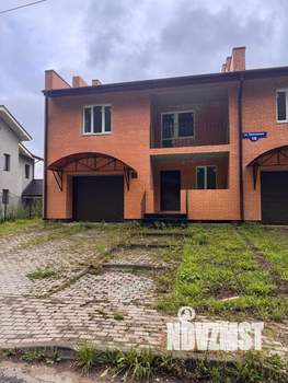 Таунхаус 297м², 3-этажный, участок 6 сот.  