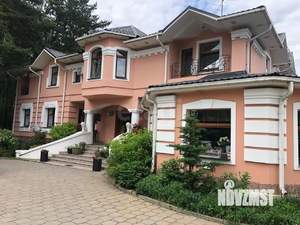 Дом 890м², 3-этажный, участок 45 сот.  